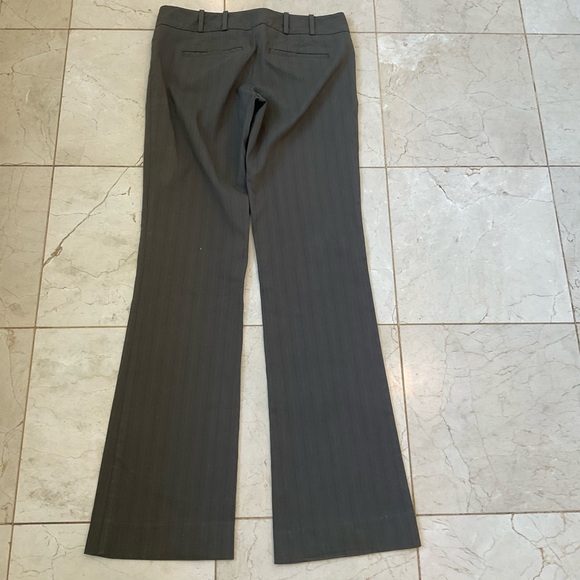 The Limited Crew Fit Pants, Gray Pinstripes, Zip Hooks Belt-loops, Pockets, Sz 2 - Picture 8 of 12
